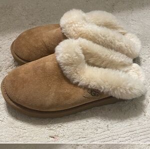 UGG Slippers Sheepskin, Chestnut color